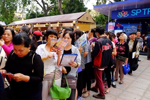 Tại hội chợ du lịch quốc tế tại Hà Nội vừa qua, 30.000 vé máy báy giá rẻ đã được bán ra trong 4 ngày.