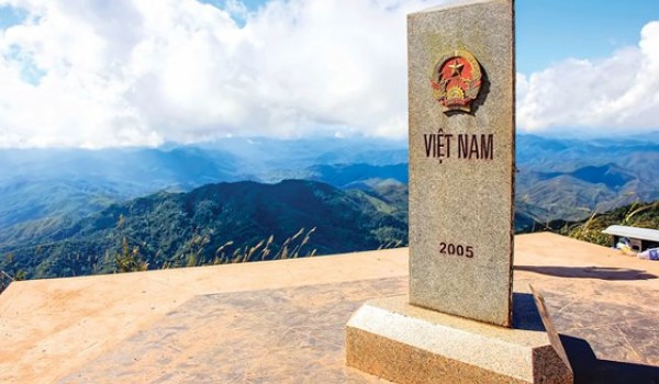 Các điểm cực cua Việt Nam nằm ở đâu?