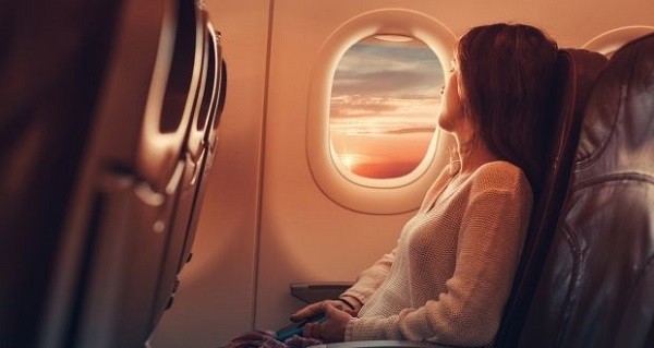 Đi máy bay với 7 tips thư giãn tuyệt vời