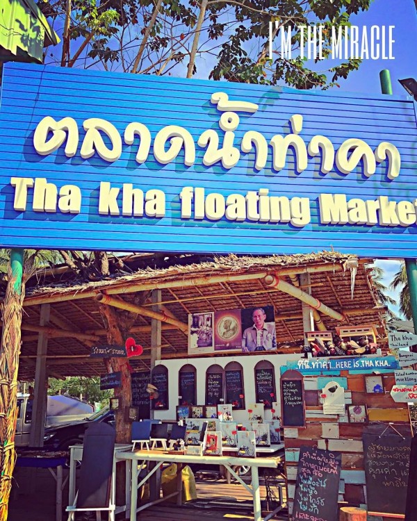 Giá vé máy bay Thái Lan-  Thưởng thức ẩm thực “mới lạ” trên chợ nổi Tha Kha