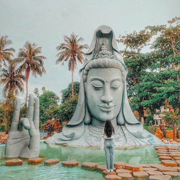 Vé máy bay đi Phú Yên – Về  thăm chùa Thanh Lương có tượng Phật ẩn mình dưới nước 