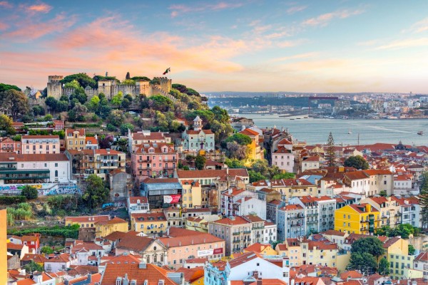 Săn vé giá rẻ khám phá Bồ Đào Nha