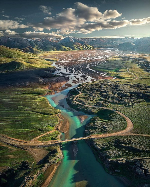 Giá vé máy bay đi Iceland – Những miền đất màu xanh ở Iceland hóa thước phim viễn tưởng