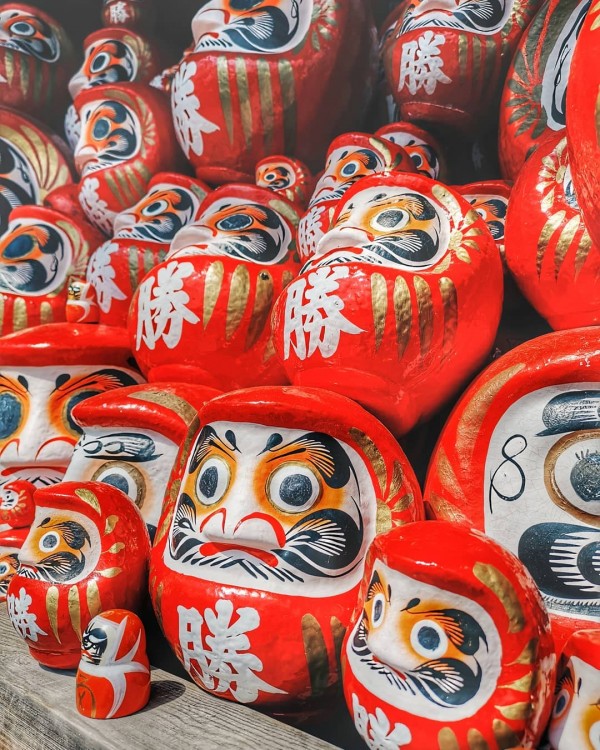 Đặt vé  bay quốc tế – Du lịch Nhật Bản khám phá ngôi chùa búp bê Katsuoji