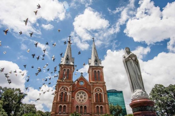 Đại lý vé máy bay – Những nhà thờ kiến trúc Pháp nổi tiếng ở Việt Nam
