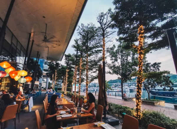 Tổng đài vé máy bay – 7 quán cà phê ngắm vịnh đẹp như mơ du lịch Singapore