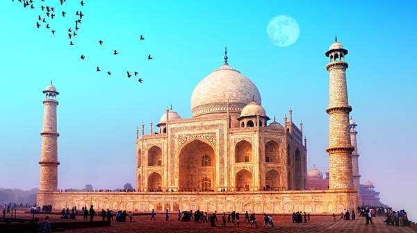 Tổng đài vé máy bay – Ngôi đền Taj Mahal biểu tượng của tình yêu vĩnh cửu