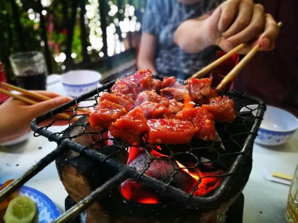 Đại lý Vietjet air  – Đi Nha Trang thưởng thức Bò nướng Lạc Cảnh. 