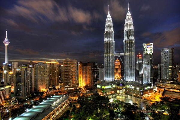 Đặt vé máy bay giá rẻ khám phá những địa điểm du lịch hot ở Malaysia