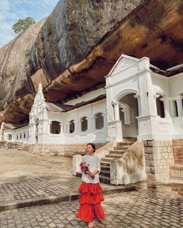 Săn vé máy bay giá rẻ khám phá khu đền Vàng, Sri Lanka