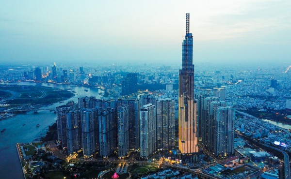 Giá vé bay nội địa  –  Chơi gì ở tòa nhà cao nhất Việt Nam mới khánh thành
