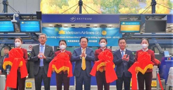 Hàng không Việt Nam đón khách bay thường lệ đầu tiên từ Bắc Kinh sau 3 năm !